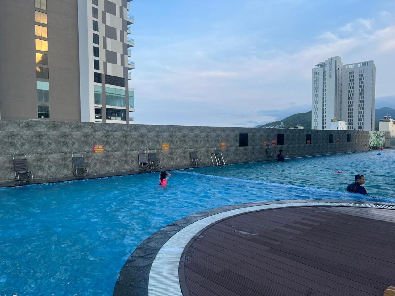 Flc Sea Tower Quy Nhon_Can Ho Du Lich 5 Sao_Cach Bien 40M + Ho Boi Exterior photo